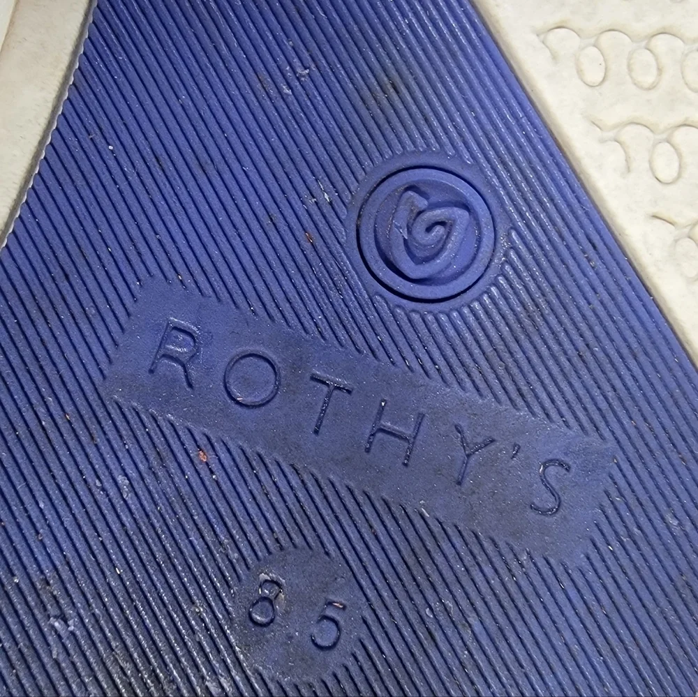 Rothys Camouflage Slip-On Sneakers Size 8.5 Recycled Knit Loafers Casual